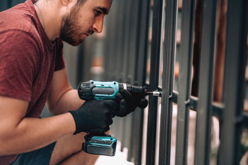 Steel Fence Replacement in Des Moines, IA