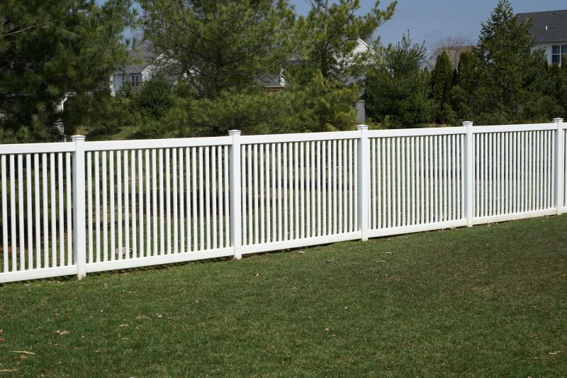 Vinyl Fence Replacement in South Houston, TX