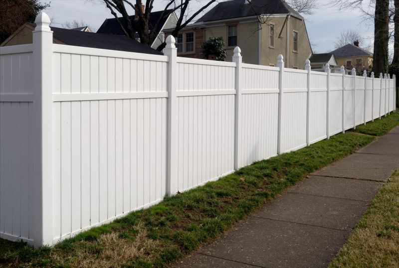 White Pvc Fence Installation in South Houston, TX